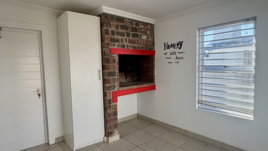 To Let 2 Bedroom Property for Rent in Wellington Central Western Cape